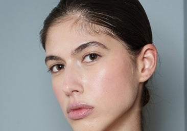 ¿El café envejece la piel? Esto es lo que piensa un dermatólogo experto: mitos, ciencia y sentido común